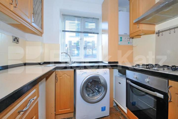 Location, location, location  Balin House Long Lane, London Bridge / Borough 